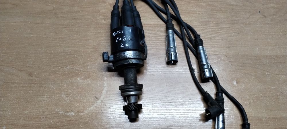 Audi 80 aparat zapłonowy 2.0 b cewka modół części