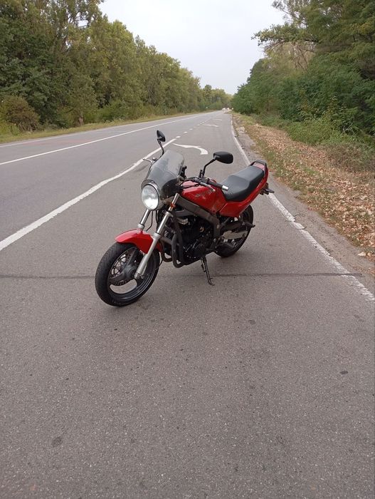 Мотоцикл Suzuki GS 500 e