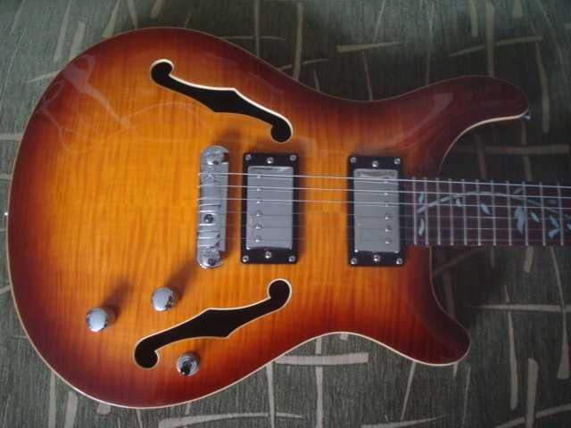 Продам электрогитару