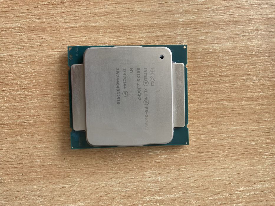 Комлектуючі до компʼютера