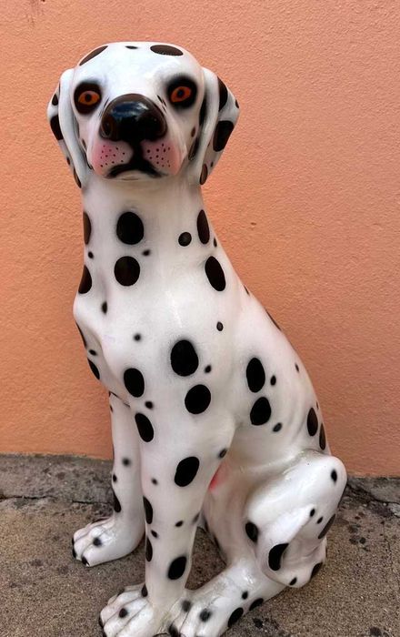 cão de louça dálmata em faiança de alcobaça