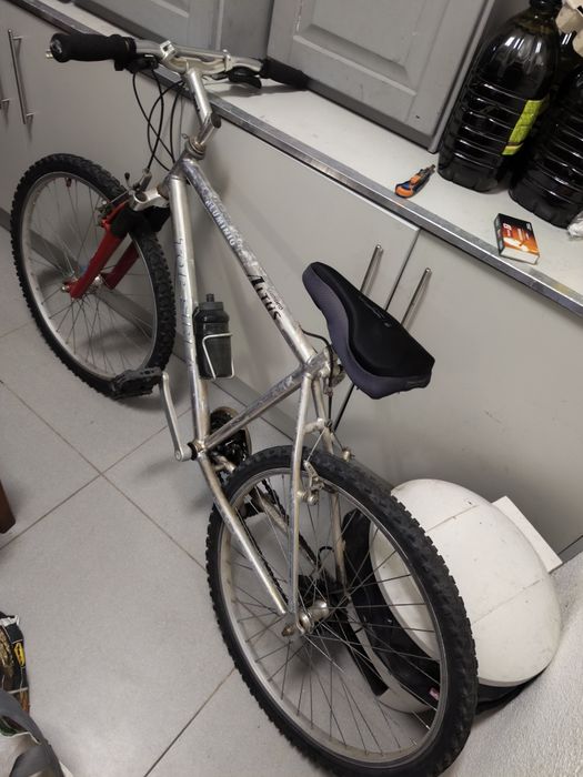 Vendo bicicleta em alumínio