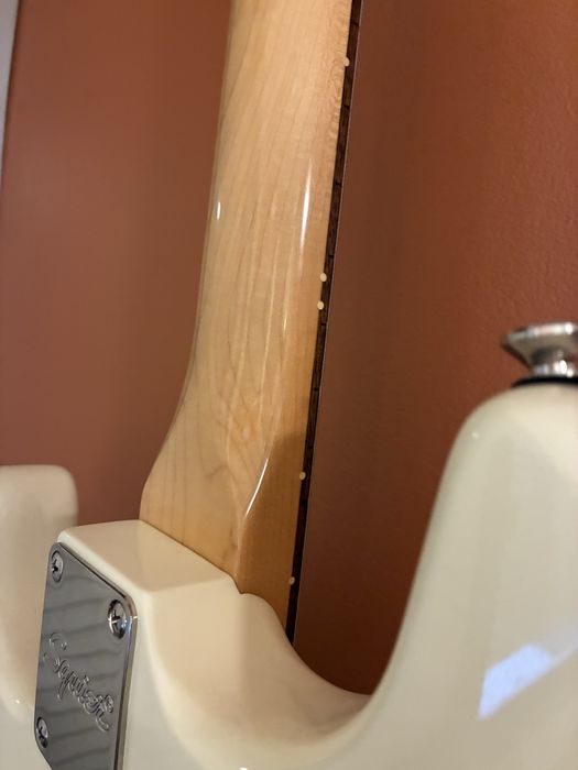 Guitarra Squier CV 70s Strat HT HSS