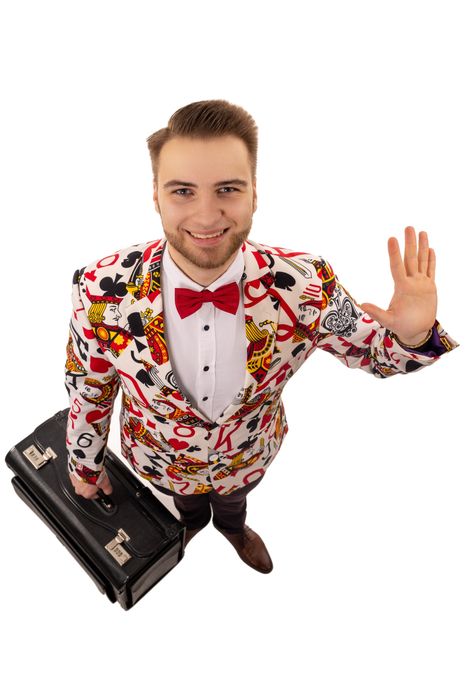 Magik Dawid na urodziny, pokazy w przedszkolach, szkołach- iluzjonista