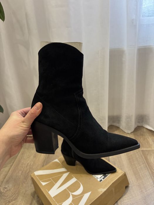 Козаки Zara 38 розмір РЕЗЕРВ