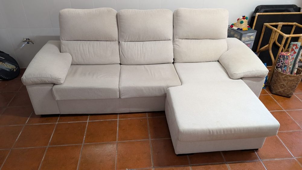 Sofá 3 lugares com chaise longue
