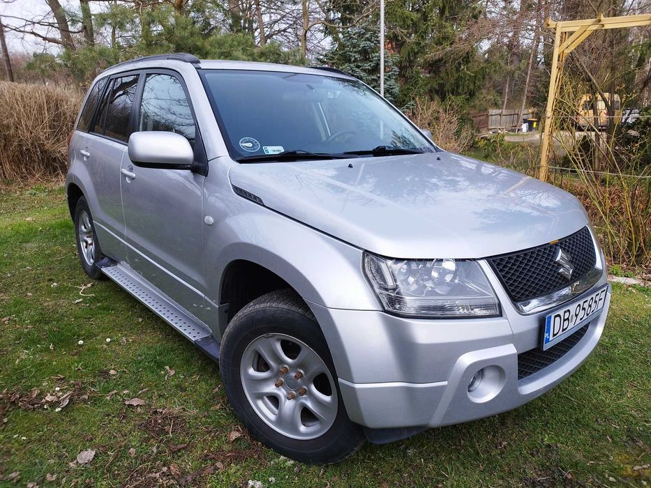samochód Suzuki Grand Vitara 2