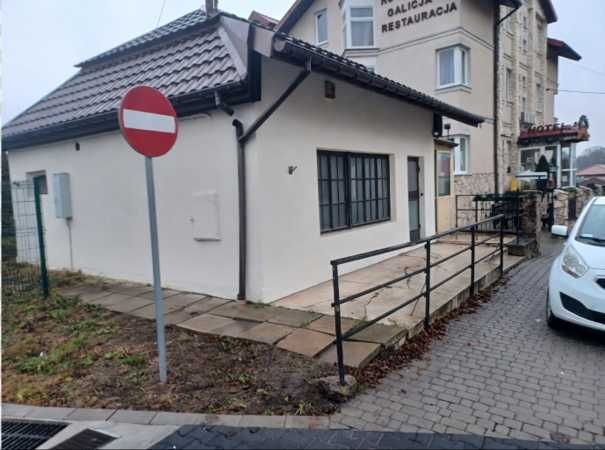 Do wynajęcia budynek handlowo usługowy