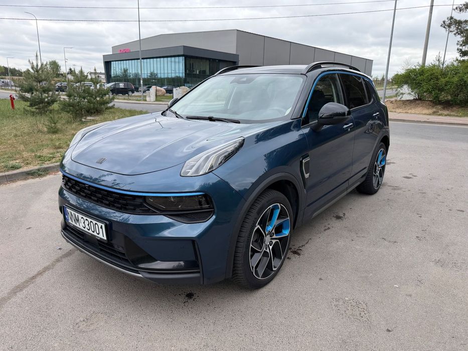 Lynk & Co 01