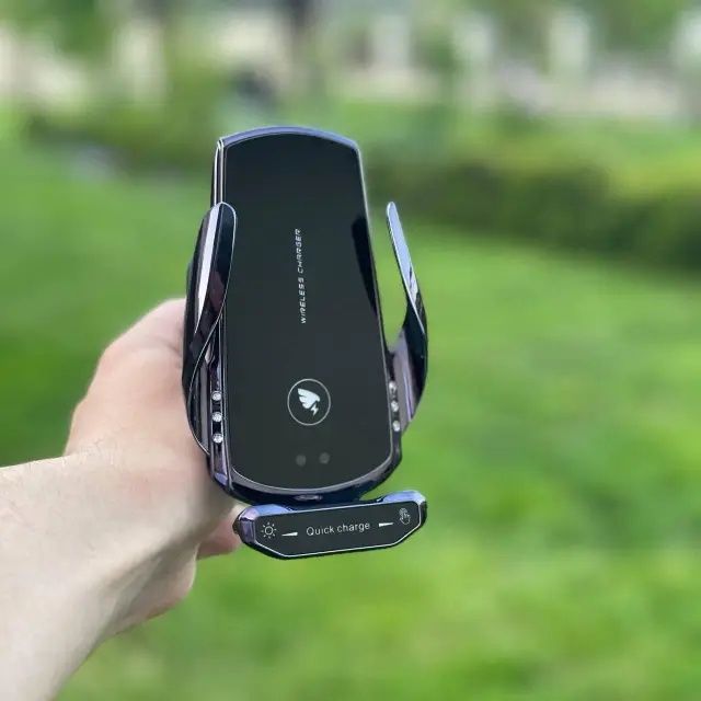 Тримач для автомобіля із зарядним пристроєм для телефону в машину А18