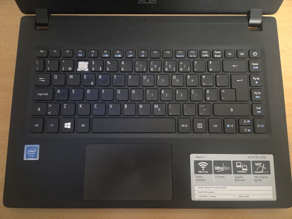 PC Acer Aspire 1
