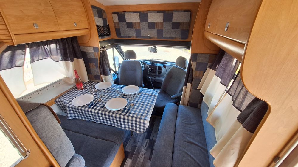 Alugo autocaravana 4 pessoas