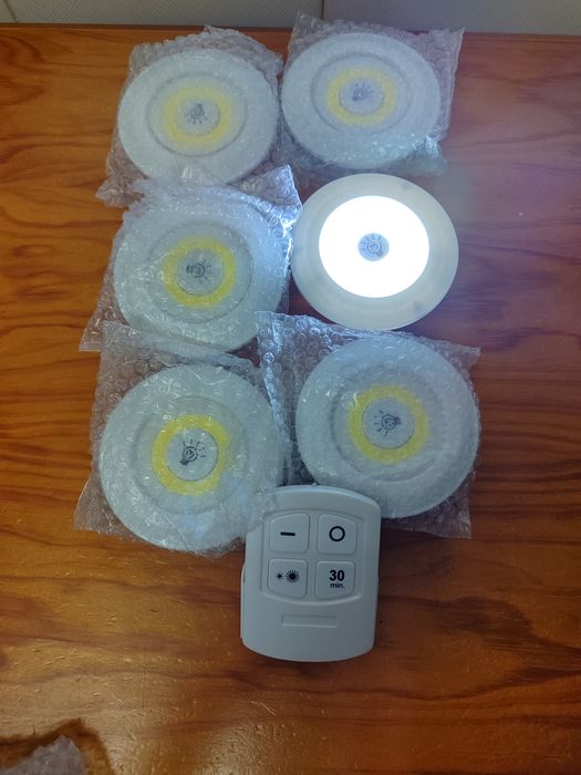Conj. 6 luzes led (lâmpadas) com 1 comando