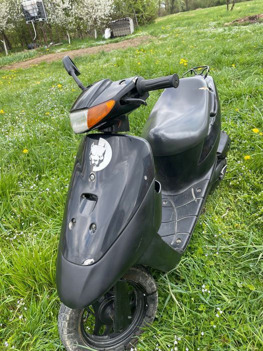 Скутер Suzuki Lets2