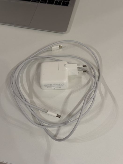 MacBook AIR 13 [128GB/8GB]