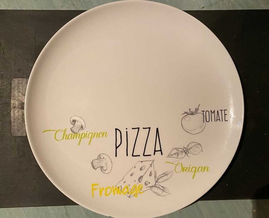 тарелка круглая, прямоугольная. блюдо для пиццы 32 см. керамика.