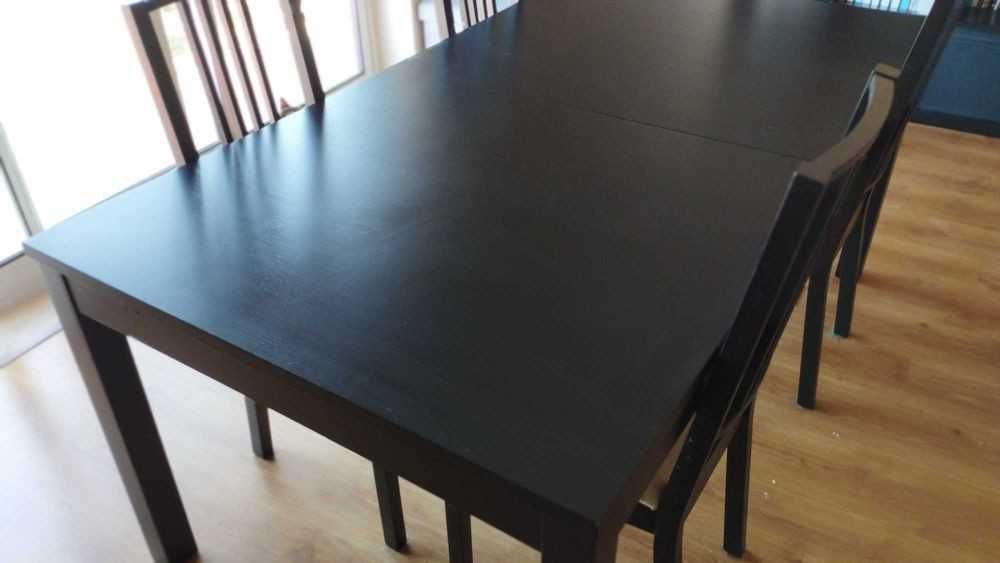 IKEA - BJURSTA Mesa Extensivel 140/180/220x84 cm + 4 Cadeiras