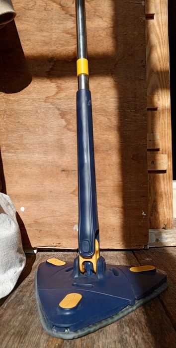 Продам треугольную швабру
