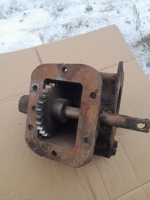 КОМ ГАЗ-51 52 під насос коробка відбору потужності