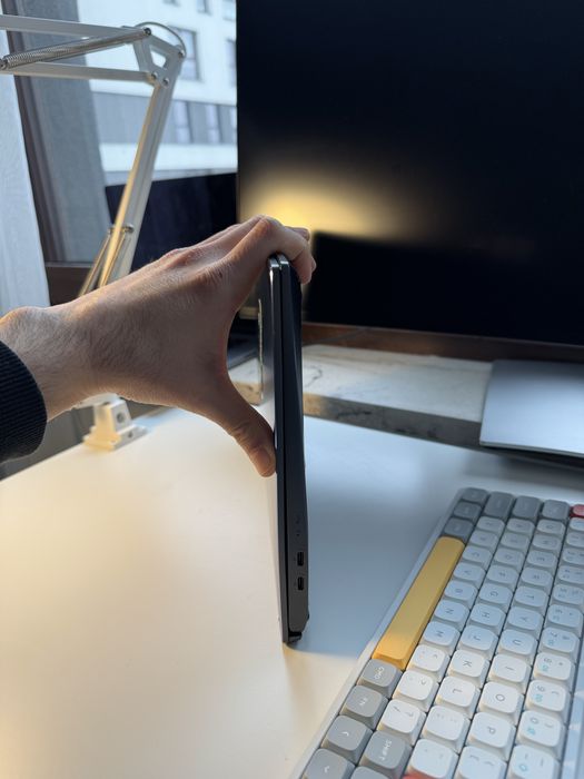 MSI Prestige 14 Laptop Ultrabook