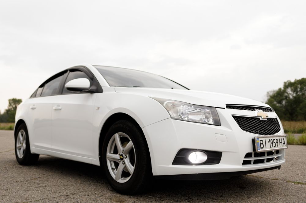 Chevrolet Cruze  2012