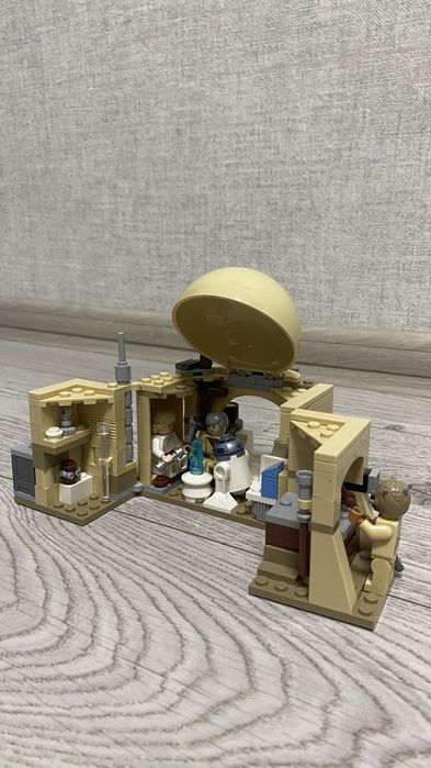 LEGO® Star Wars™ Obi-Wan’s Hut (75270)