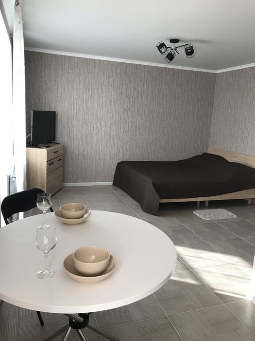 1-к ЛЮКС,Бевза,36,дуже тепла,подобово,фонтан,вокзали