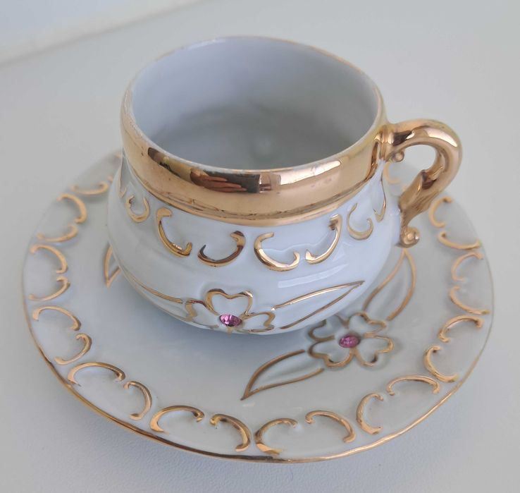 Requintado Conjunto de Pequena Chávena e Pires de Café