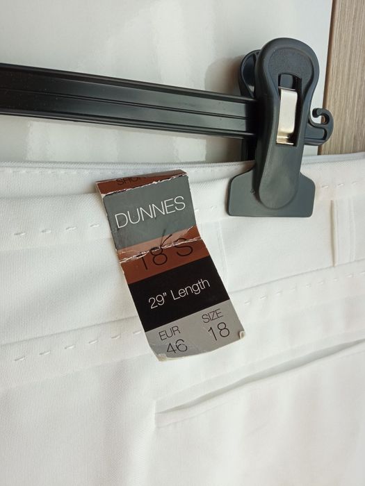 Dunnes nowe spodnie damskie białe proste eleganckie 46