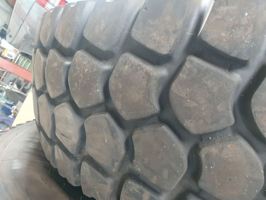 395 85 R20 Michelin 14.00 R20