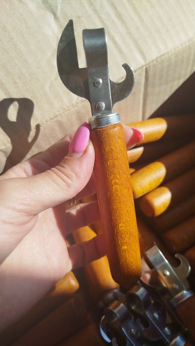 Відкривачка для банок з нержавійки