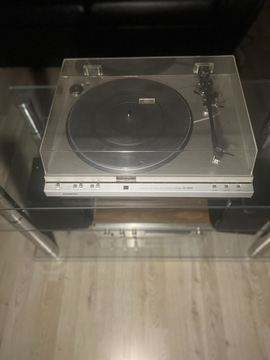 Вініловий програвач Onkyo CP-1030F