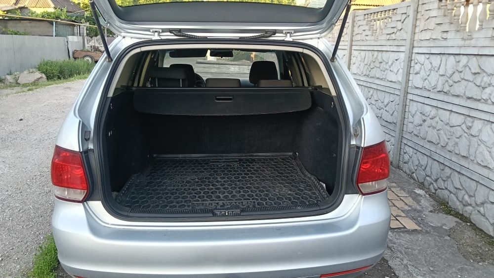 Продам Volkswagen Golf VI
