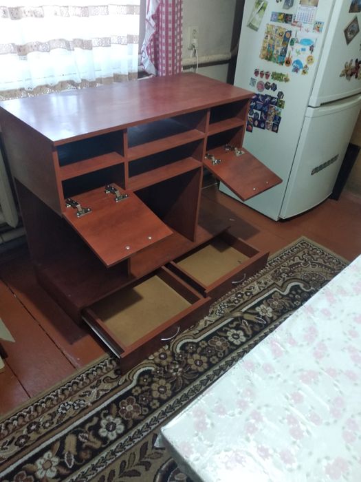 Тумба під телевізор