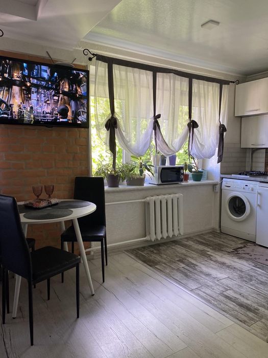 Продам 1 кім квартиру Центр