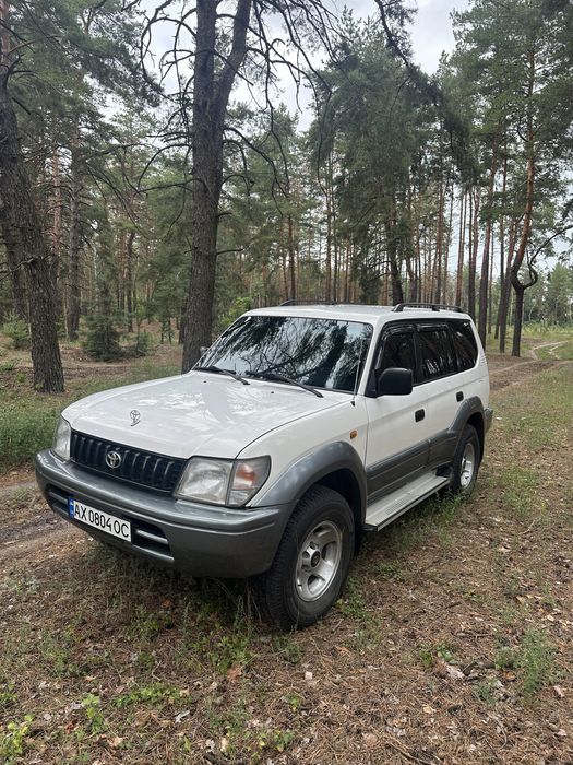 Продам Toyota Land Cruiser Prado 90
