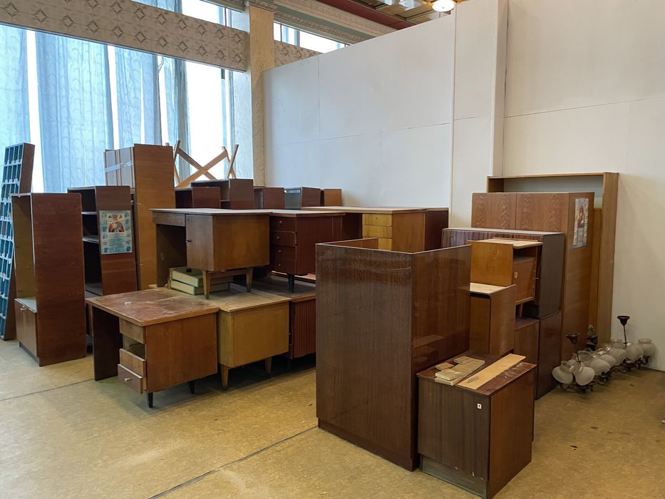 Мебель (стол,стул,шкаф,тумбочка)