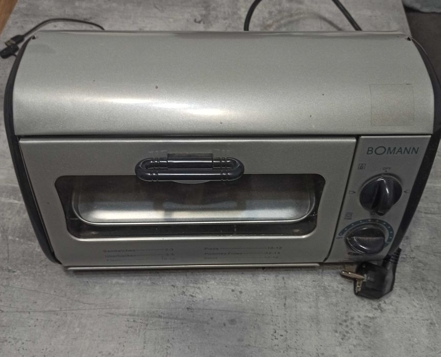 Mini piekarnik opiekacz elektryczny