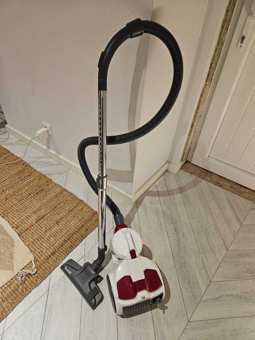 Kunft Vacuum Cleaner