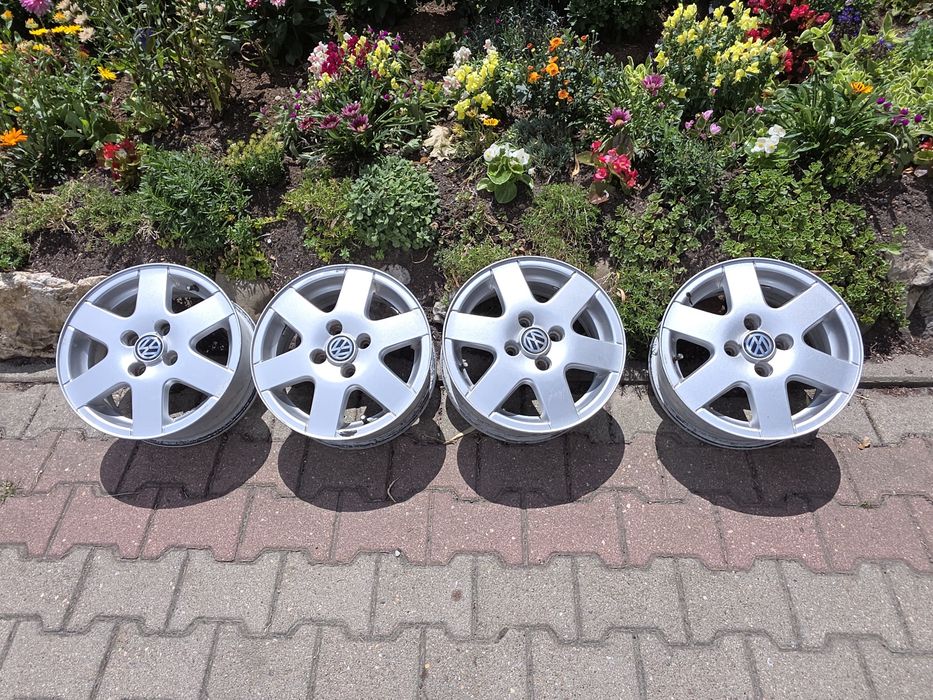 Oryginalne alufelgi VW 14" 4x100