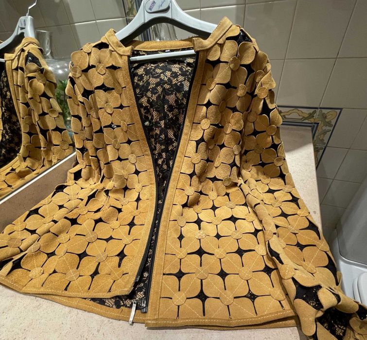 Fascinante casaco de Senhora em pele genuína