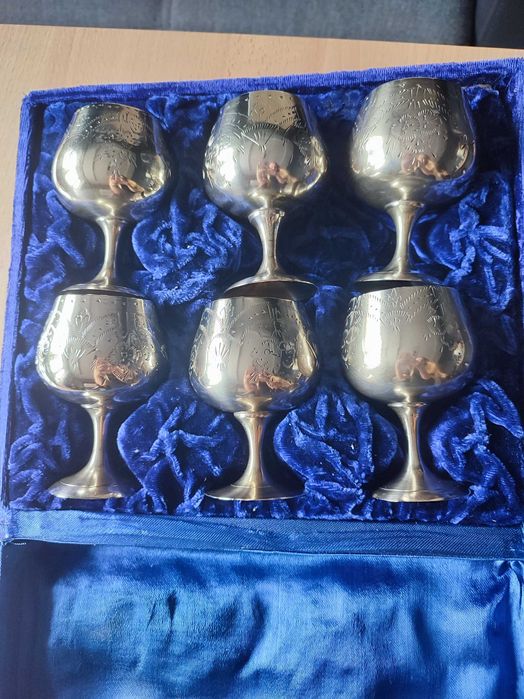 zestaw 6 kieliszków EPNS w welurowym etui PRL retro vintage