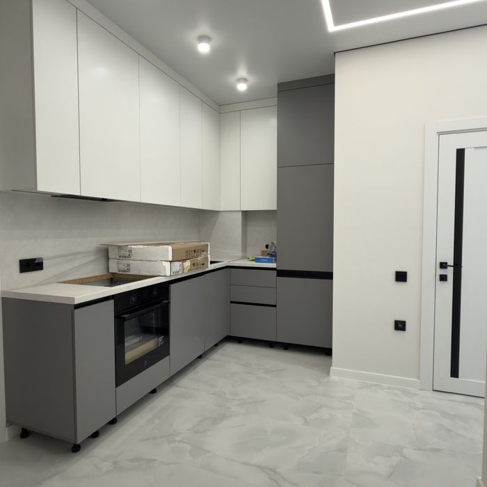 Продам свою квартиру в 65 Жемчужине 12 эт. 60 кв.м. Вид на ипподром.