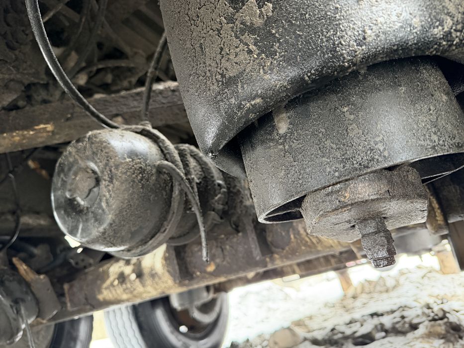 Продам напівпричеп лісовоз сортиментовоз