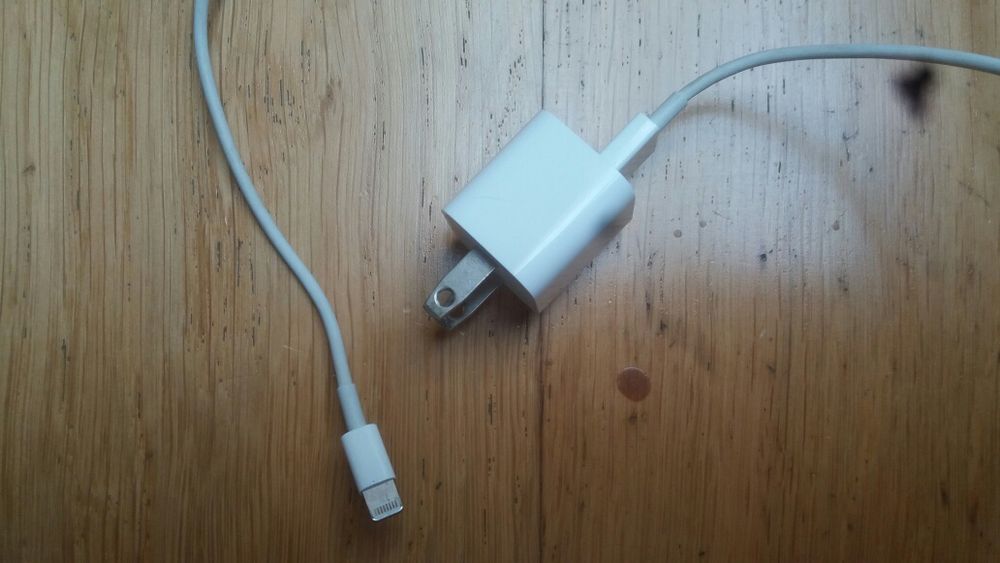 Carregador Original A1385 Apple IPhone 5V 1A + Cabo 1m