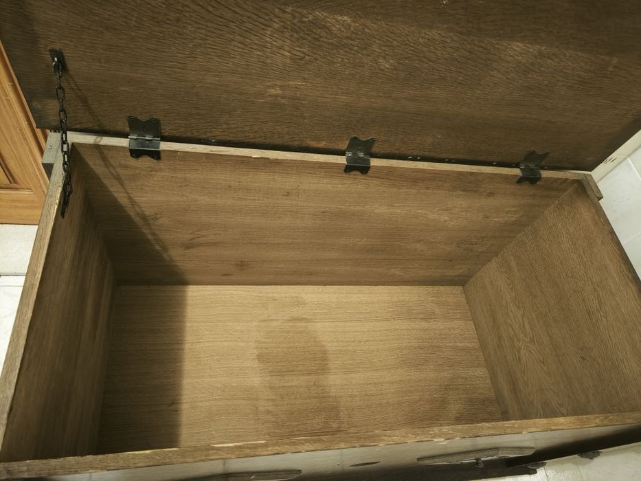 Arca Feita de Madeira