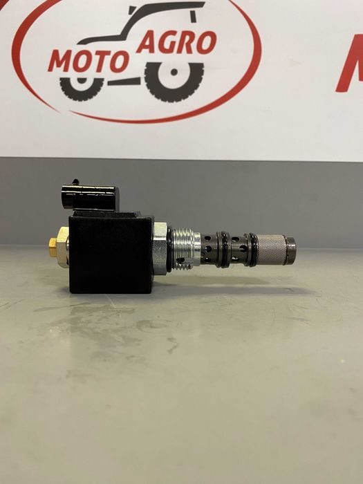 Elektrozawór Case, New Holland, Steyr 8414.8281 ORYGINAŁ CNH