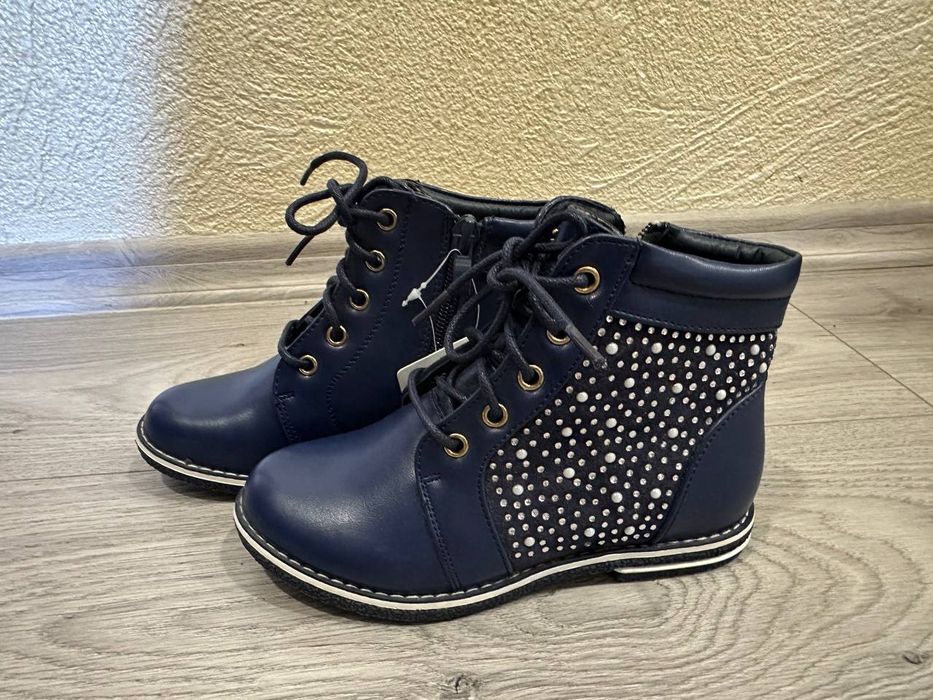 Осінні черевики для дівчинки 29 розміру