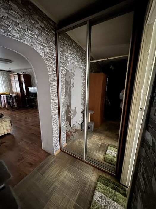 Продам 2к квартиру квартиру смт.Черкаське