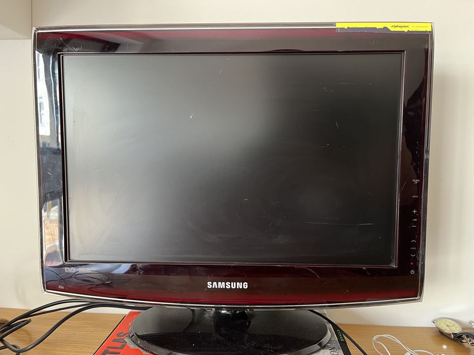 Samsung 19 polegadas (HDMI TV)